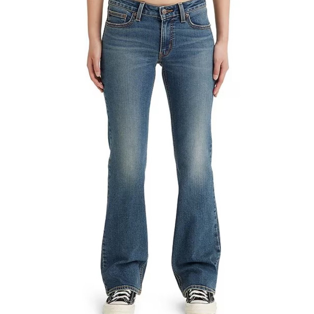 Levi’s 518 Superflow Bootcut Jeans size 7M